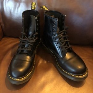 Dr. Martens size 7 ladies boot
